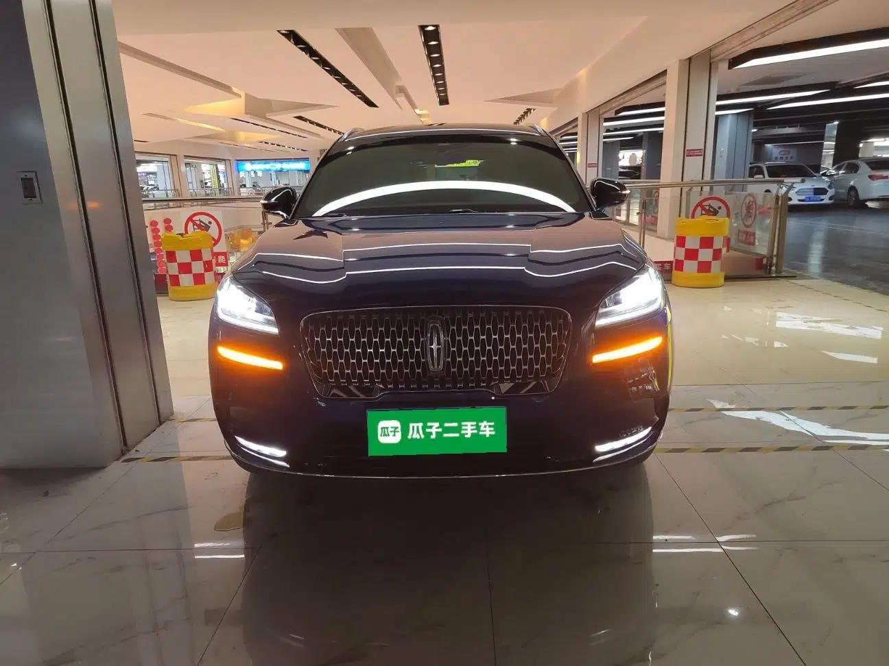 Lincoln Corsair 2021 2.0T Two-Wheel-Drive Luxury Edition — миниатюра 2