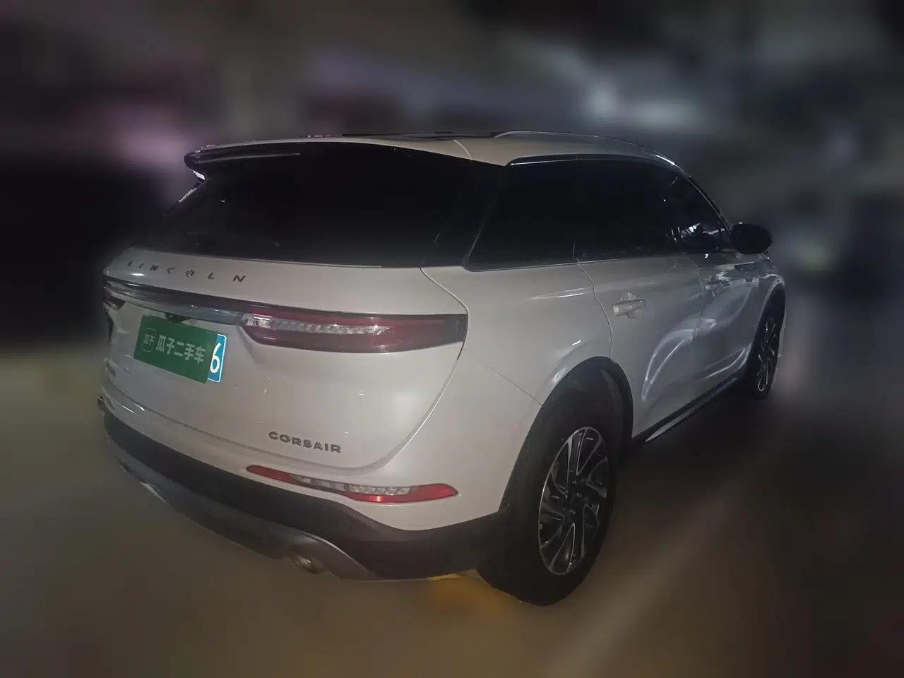 Lincoln Corsair 2022 2.0T Two-Wheel Drive Deluxe Edition — миниатюра 6