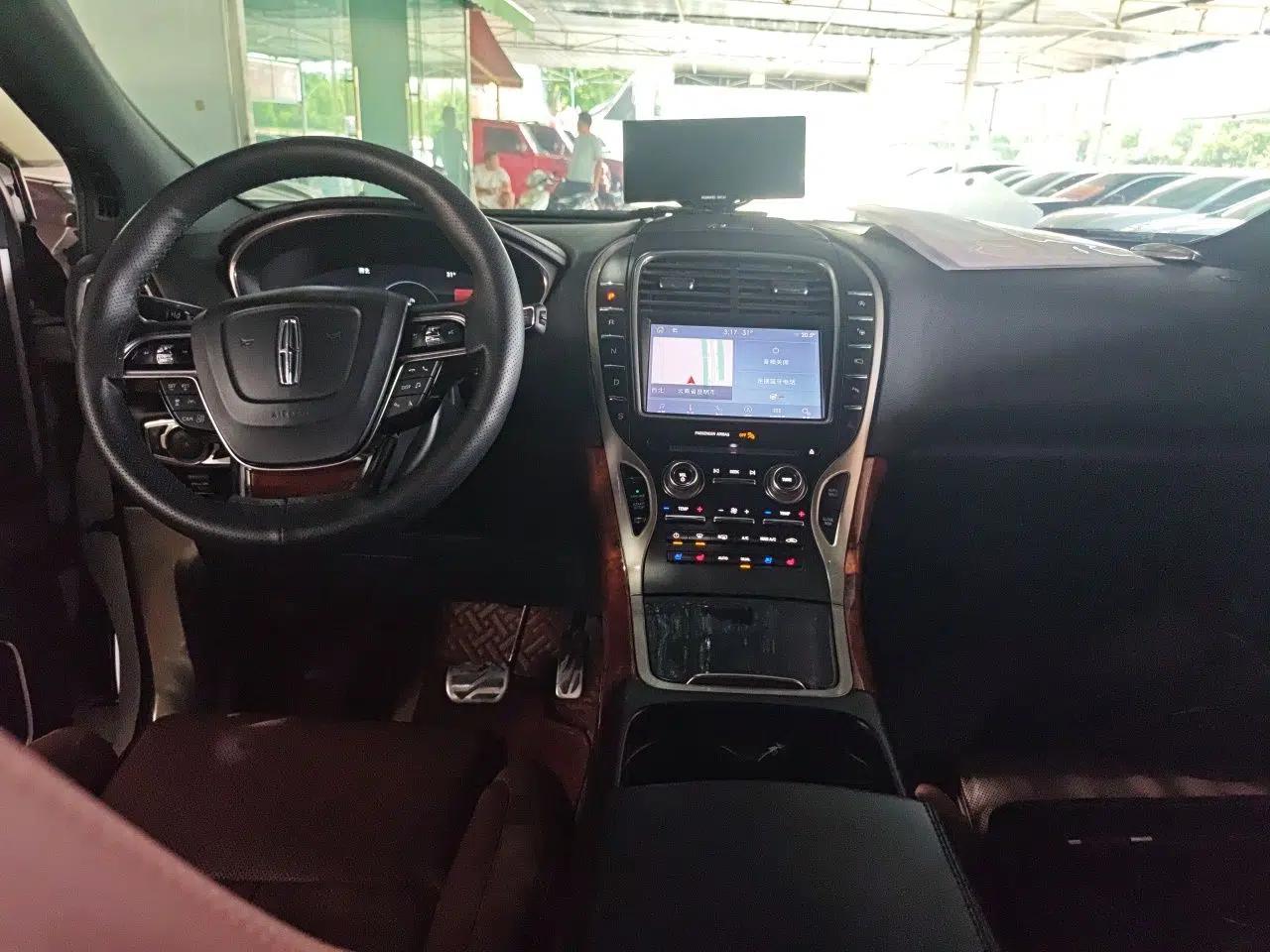 Lincoln Nautilus 2019 2.7T Four-Wheel Drive Prestige Edition China VI Standard — миниатюра 9
