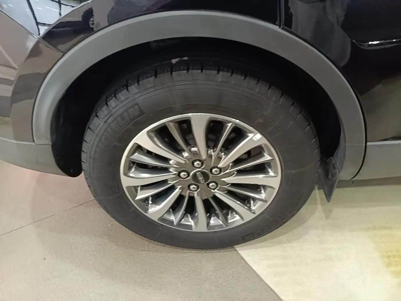 Lincoln Nautilus 2019 2.0T Two-Wheel Drive Luxury Edition China VI Standard — миниатюра 11