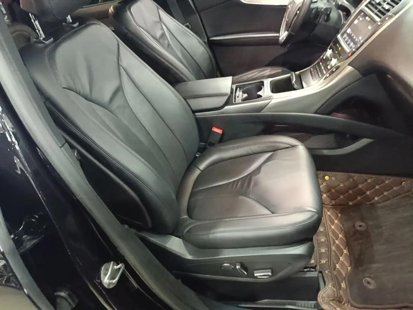 Lincoln Nautilus 2019 2.0T Two-Wheel Drive Luxury Edition China VI Standard — миниатюра 19