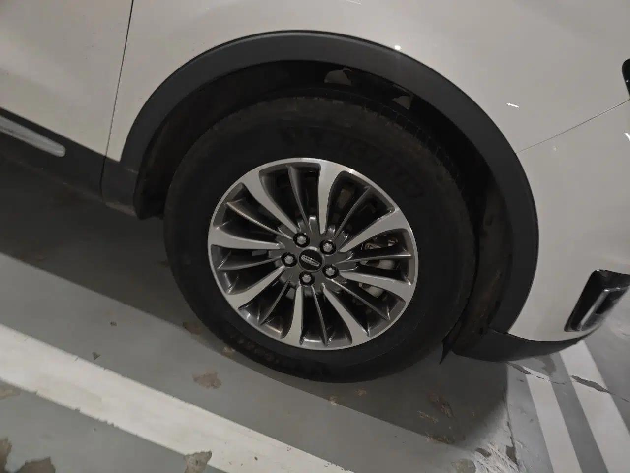 Lincoln Nautilus 2019 2.0T Two-Wheel Drive Luxury Edition China VI Standard — миниатюра 8