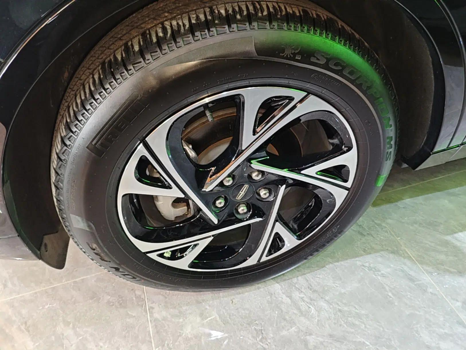 Lincoln Nautilus 2025 2.0T All-Wheel-Drive Zunrui Hybrid Version — миниатюра 10