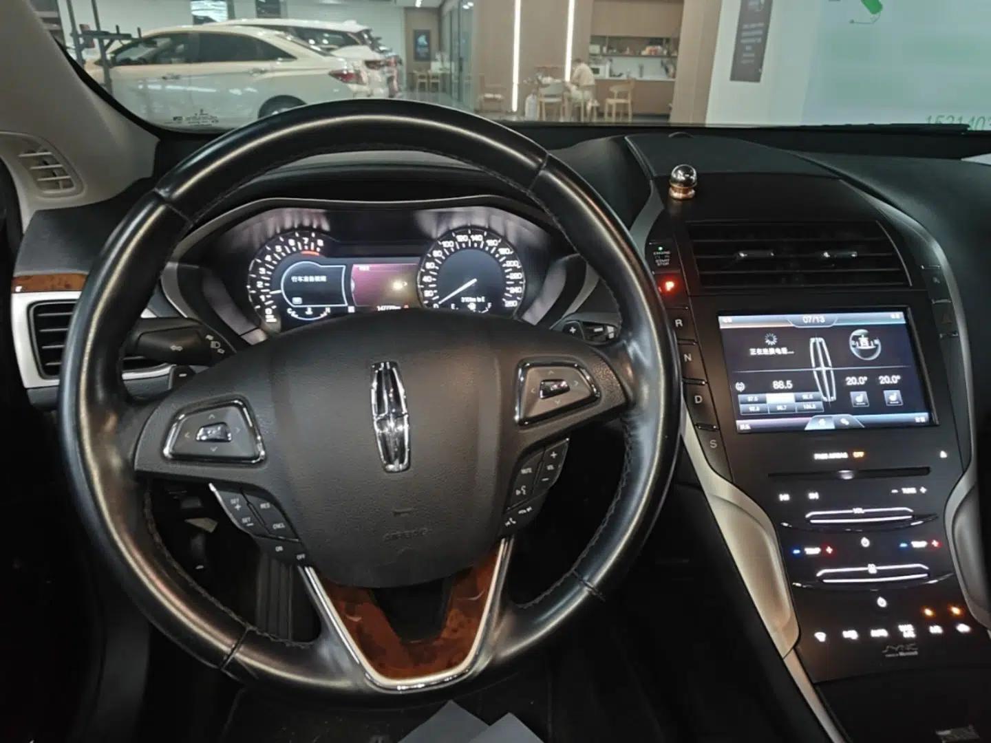 Lincoln MKZ 2014 2.0T Luxury Edition — миниатюра 13