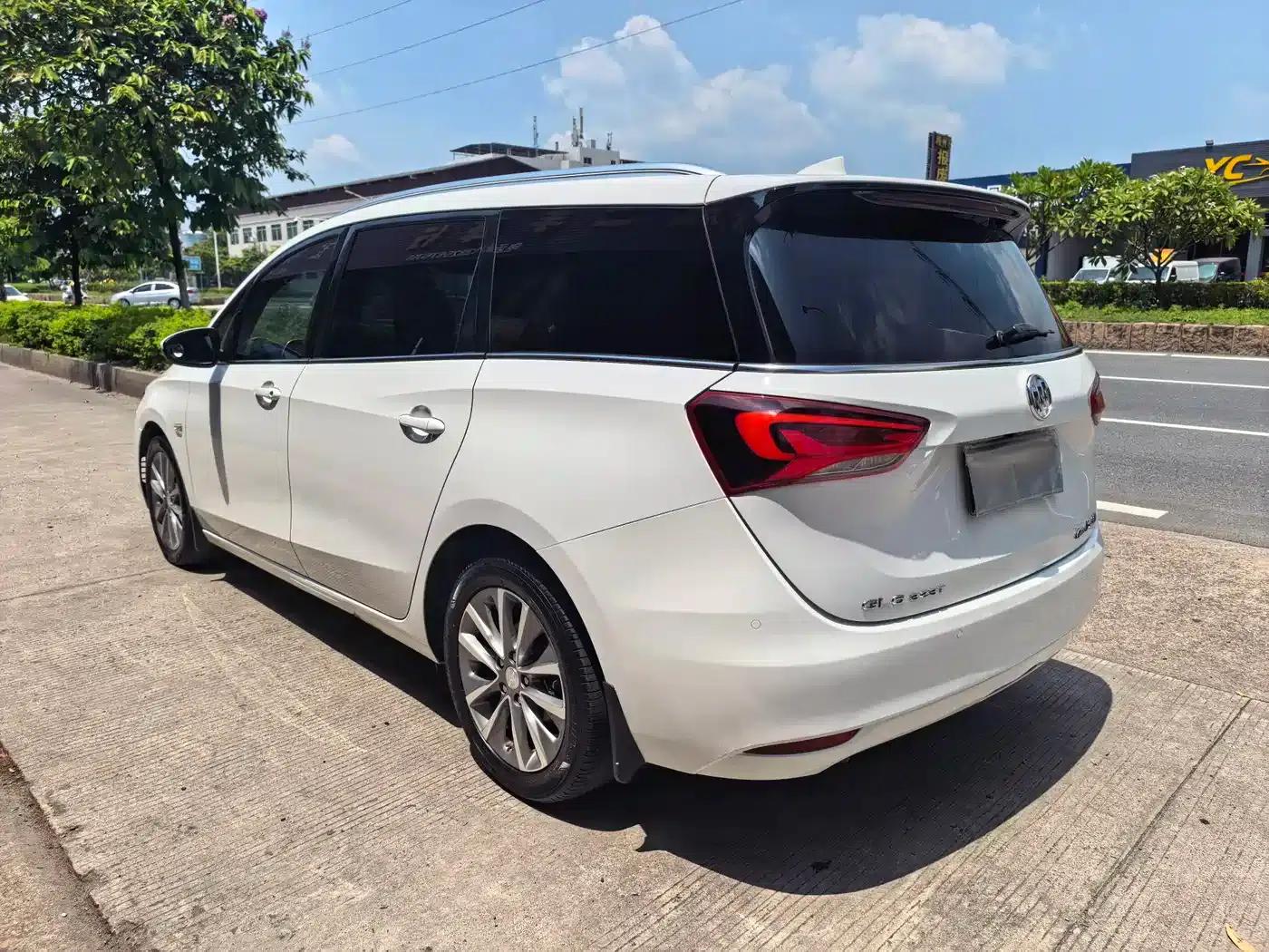Buick GL6 2021 323T Mild Hybrid Connected Luxury Edition — миниатюра 15