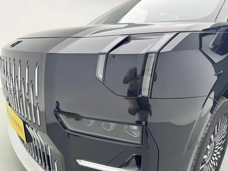 ZEEKR 009 2024 Model, Six-Seat Executive Edition, Four-Wheel Drive, 108kWh — миниатюра 12