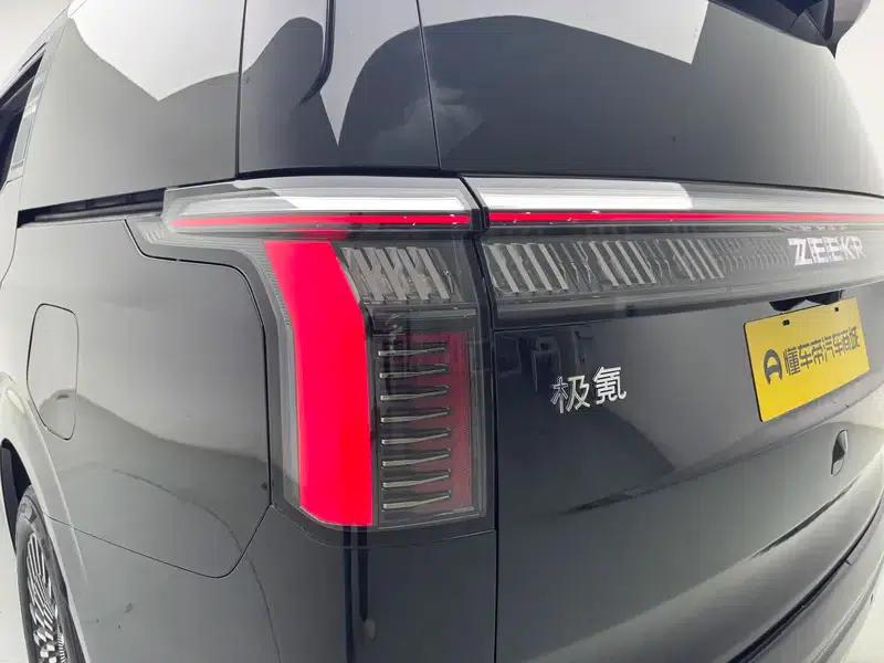 ZEEKR 009 2024 Model, Six-Seat Executive Edition, Four-Wheel Drive, 108kWh — миниатюра 13