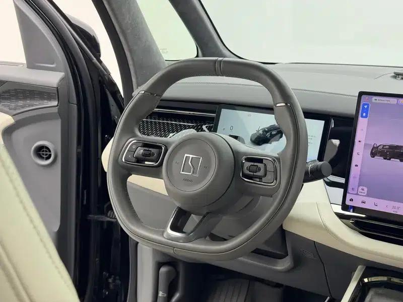 ZEEKR 009 2024 Model, Six-Seat Executive Edition, Four-Wheel Drive, 108kWh — миниатюра 16