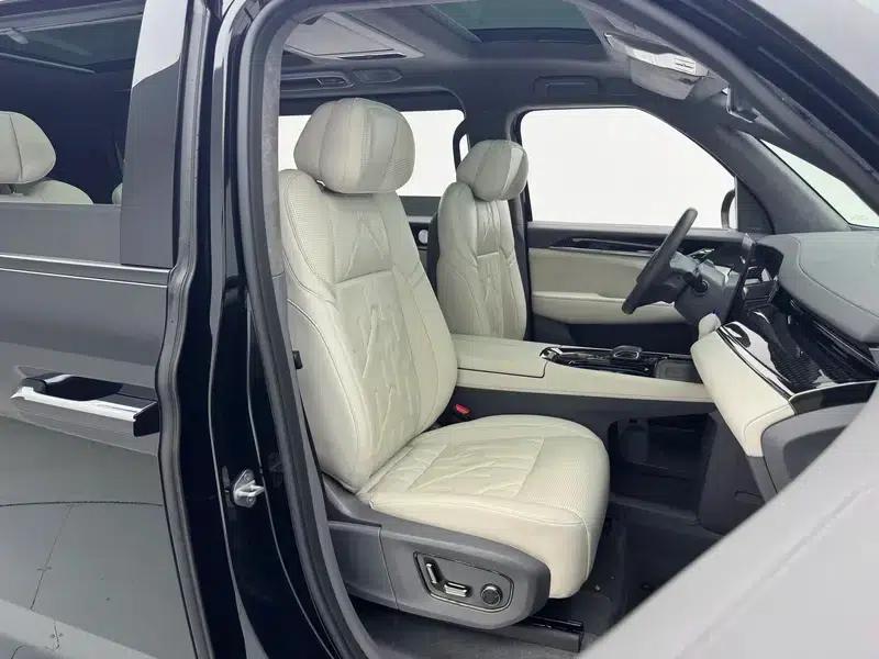 ZEEKR 009 2024 Model, Six-Seat Executive Edition, Four-Wheel Drive, 108kWh — миниатюра 21