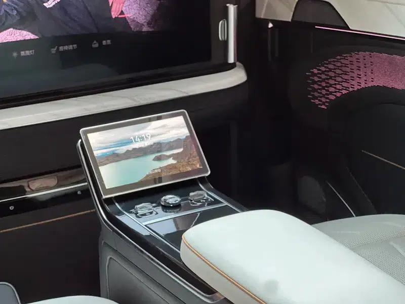 ZEEKR 009 2024 Model AWD 108kWh — миниатюра 13