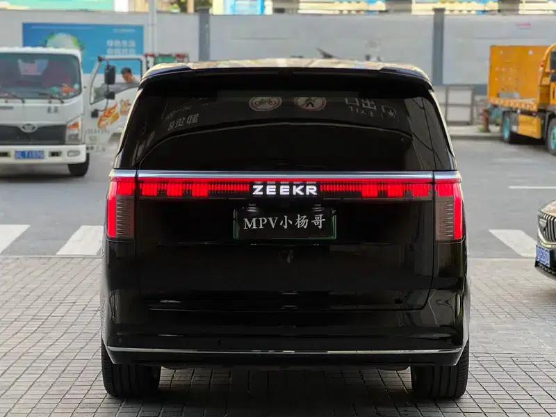 ZEEKR 009 2024 Model AWD 108kWh — миниатюра 4