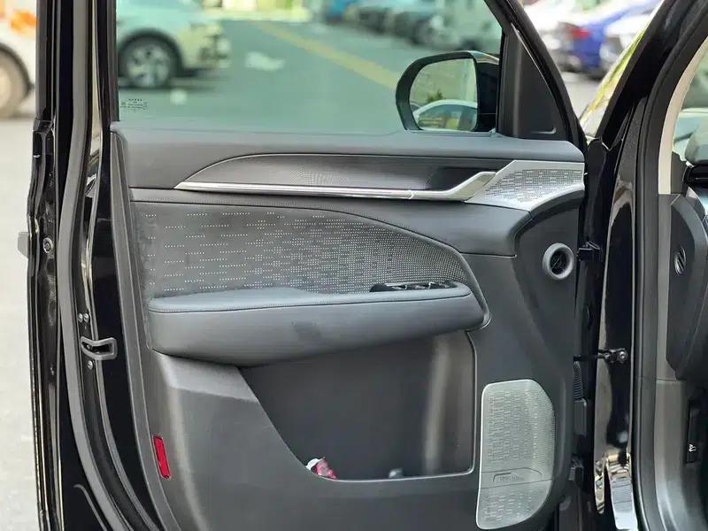 ZEEKR 009 2024 Model AWD 108kWh — миниатюра 5