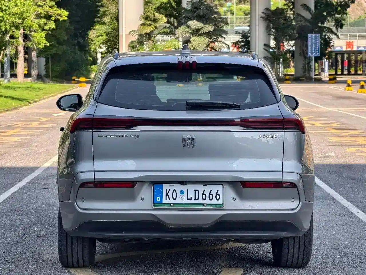 Buick E5 2023 Premium Standard Range Edition — миниатюра 9