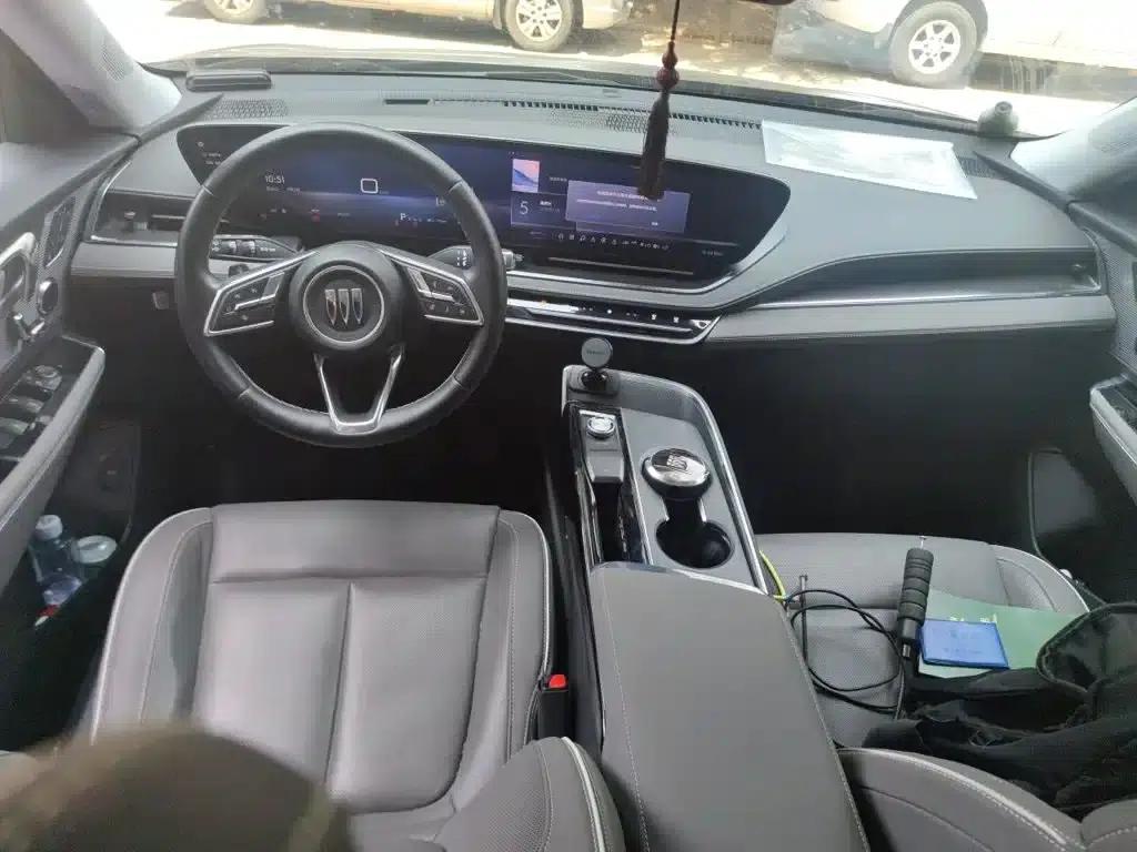 Buick E5 2023 Premium Standard Range Edition — миниатюра 13