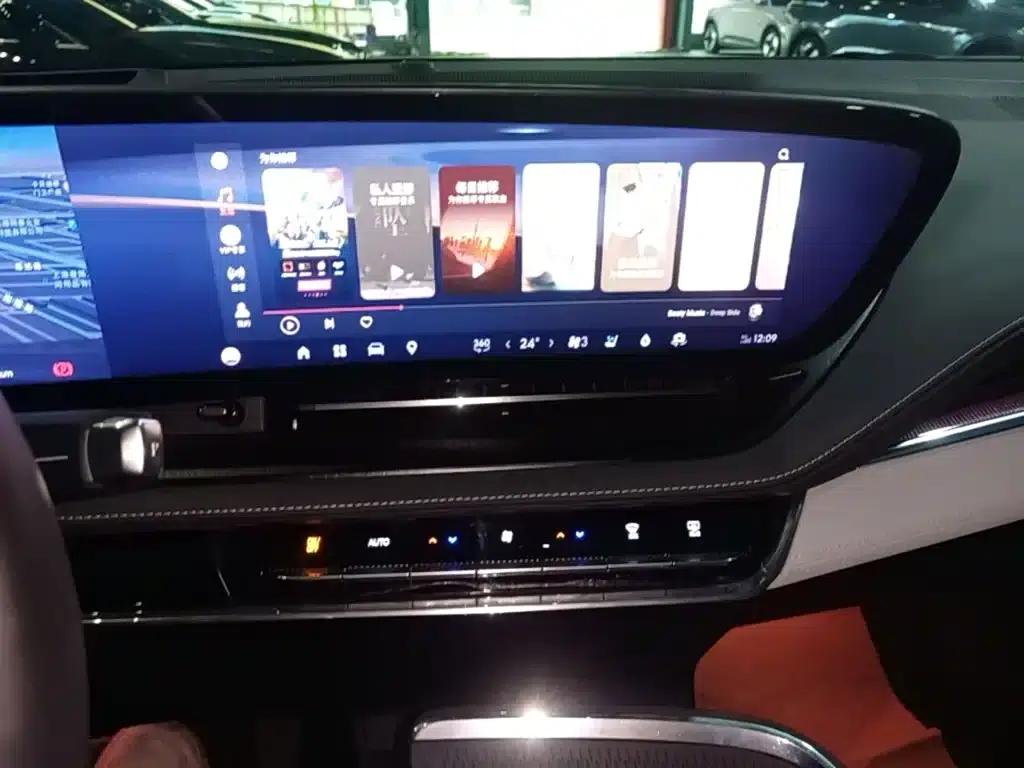 Buick E5 2023 Premium Standard Range Edition — миниатюра 13