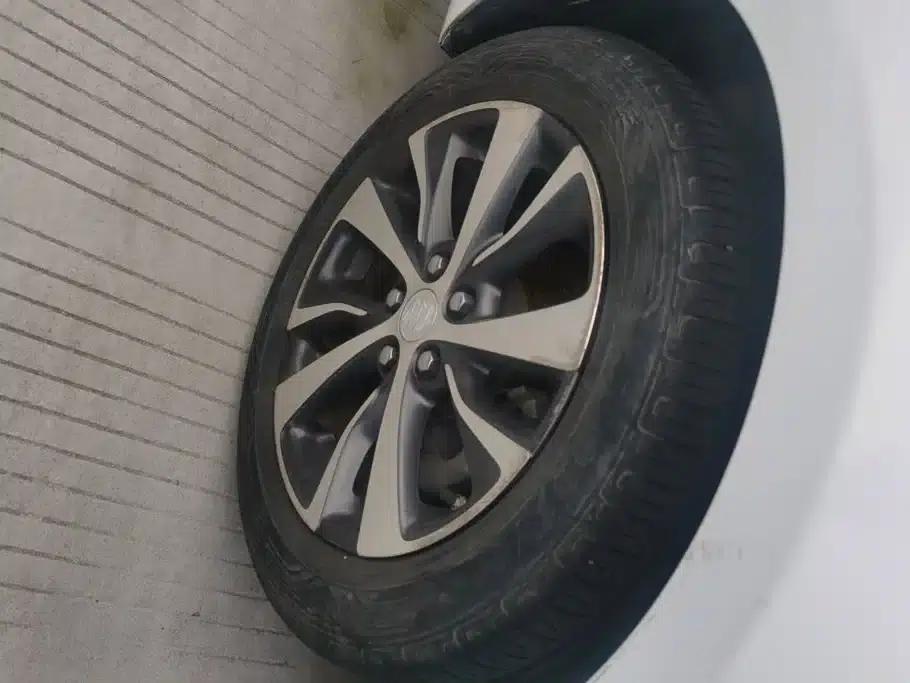 Buick Verano 2018 18T Automatic Elite — миниатюра 6
