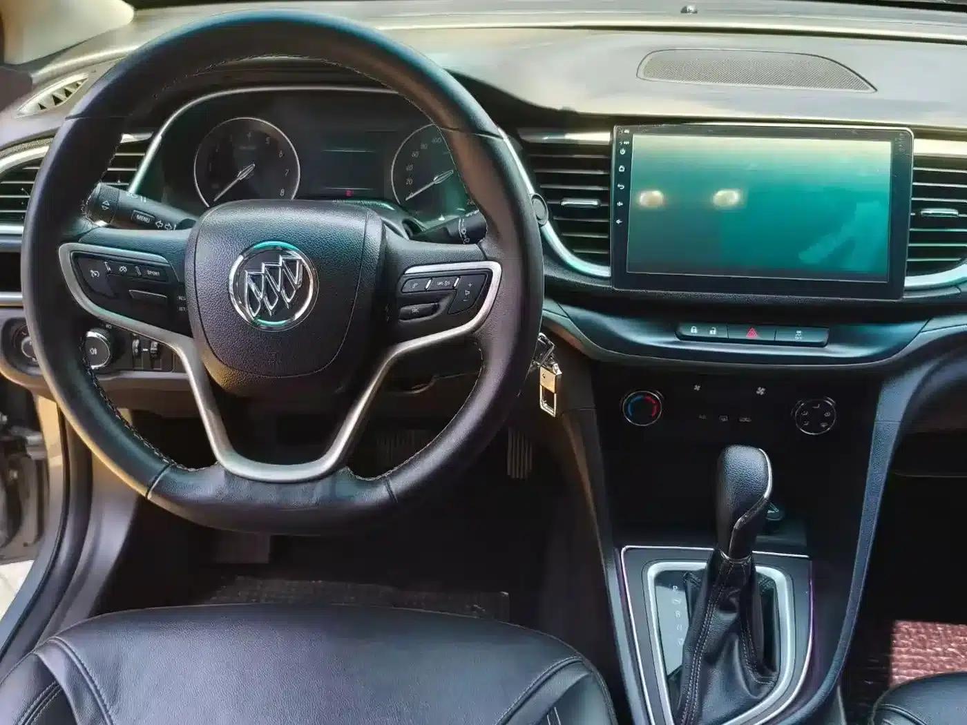 Buick Verano 2018 18T Automatic Elite — миниатюра 5