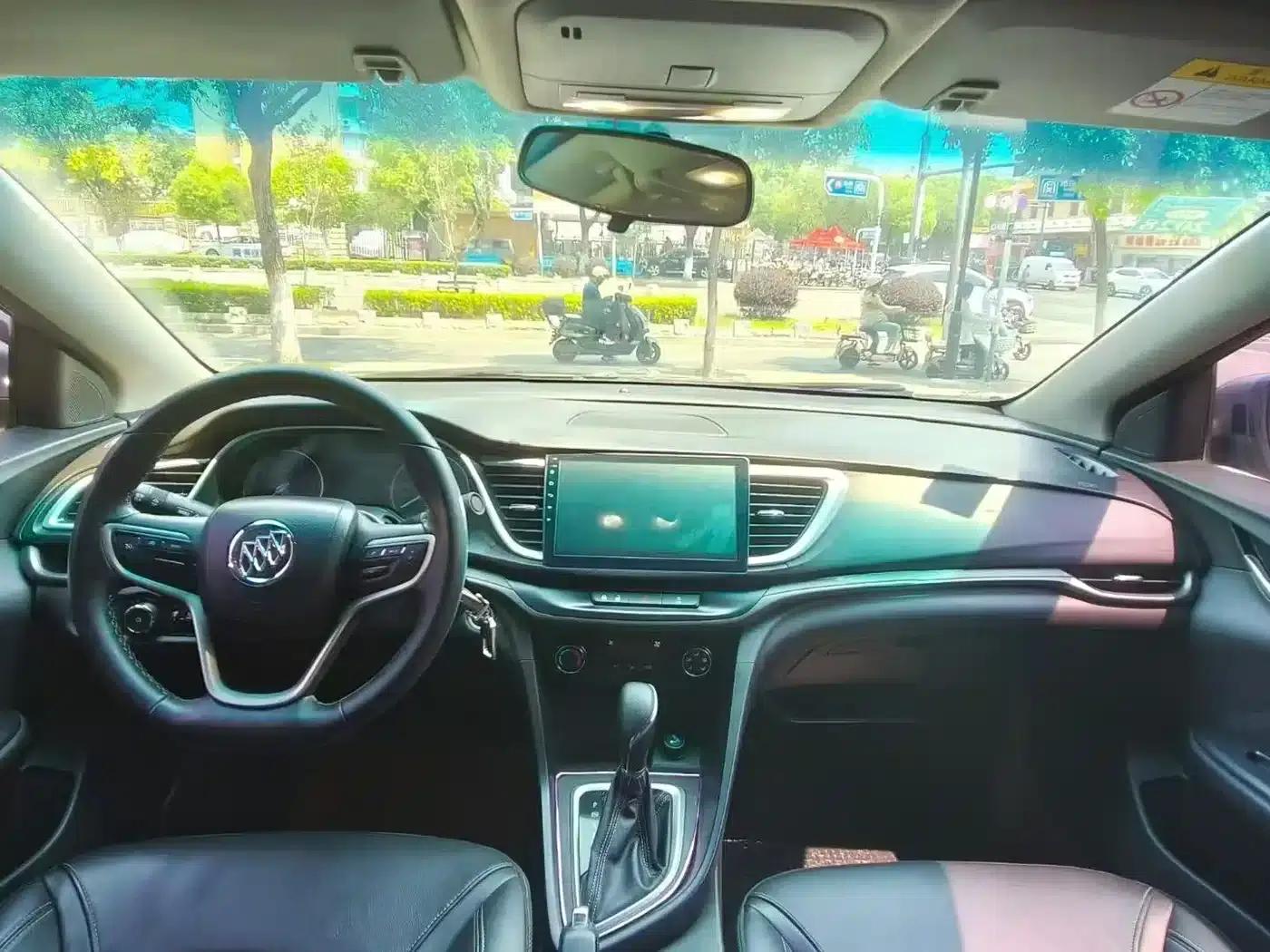 Buick Verano 2018 18T Automatic Elite — миниатюра 8