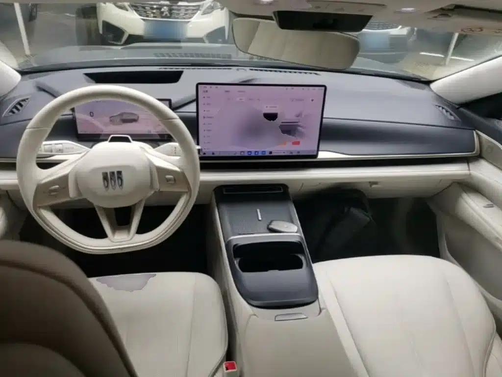 Buick Avenir 2025 — миниатюра 10