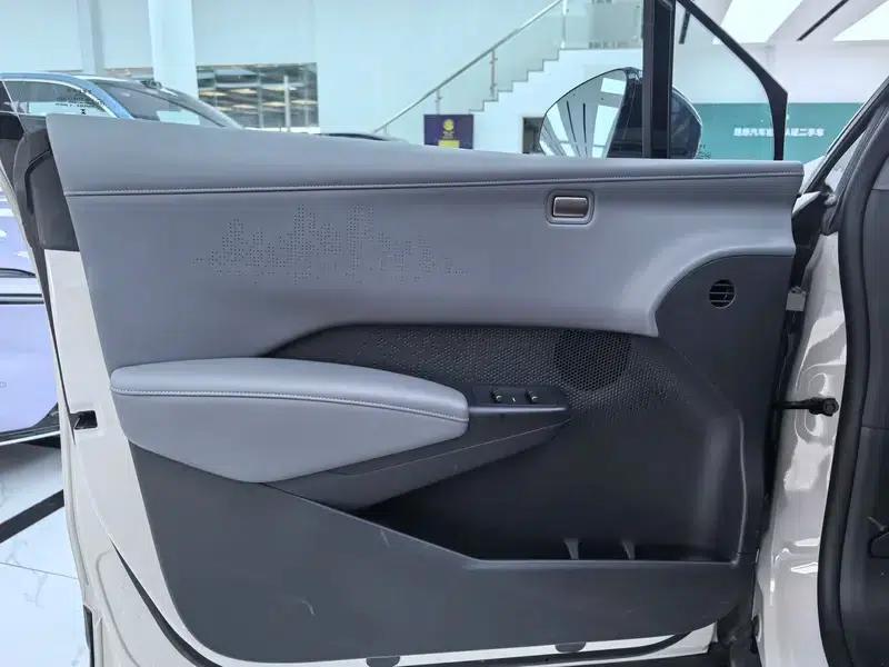 ZEEKR X 2025 Five-Seat Rear-Wheel Drive Long Range Version — миниатюра 7