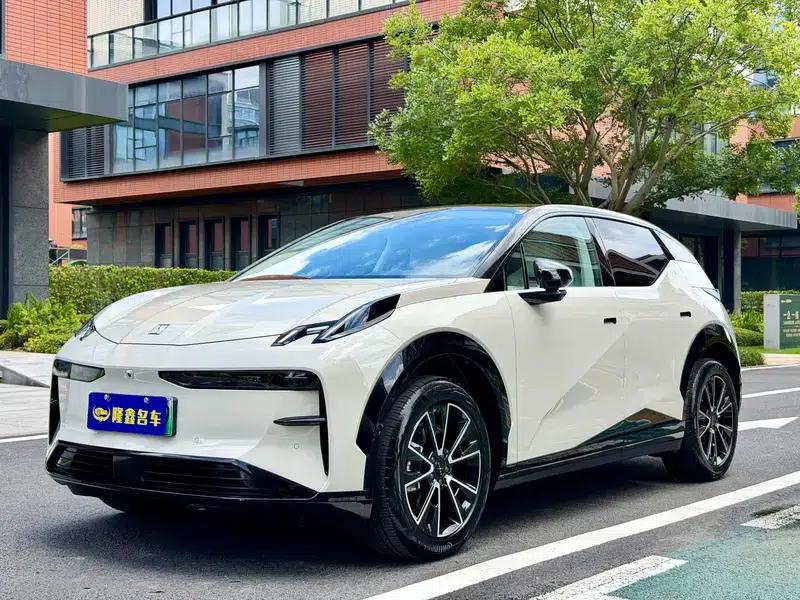 ZEEKR X 2025 Four-Seat Rear-Wheel Drive Cube Edition — миниатюра 1
