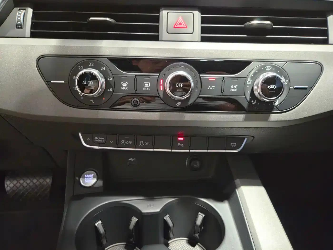 Audi A4L 2019 40 TFSI Progressive (National V Emission Standard) — миниатюра 12