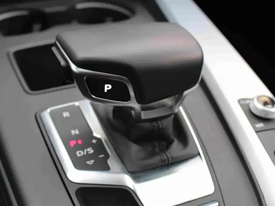 Audi A4L 2020 40 TFSI Fashion Dynamic Edition — миниатюра 8