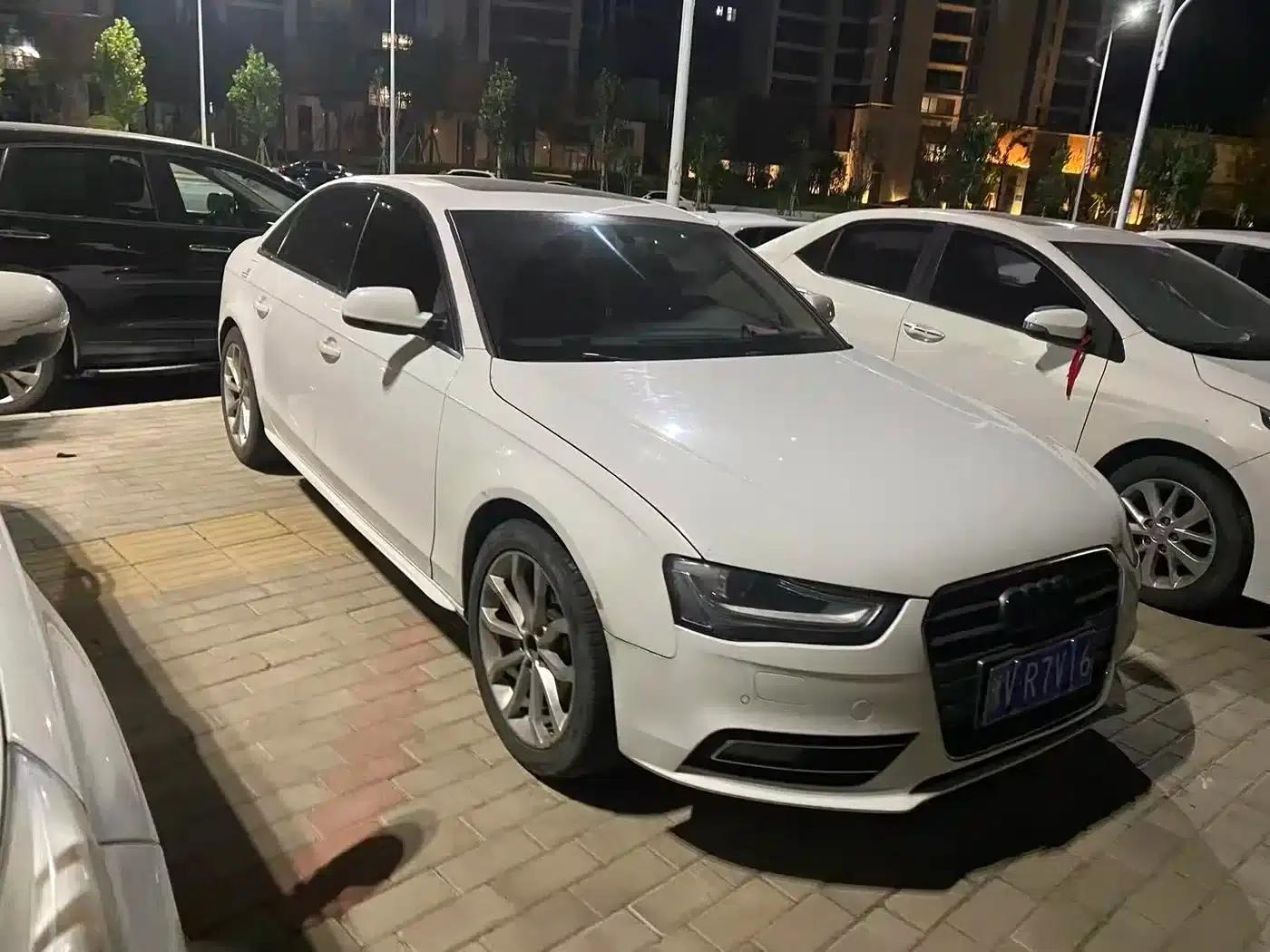 Audi A4L 2013 35 TFSI Automatic Technology Edition — миниатюра 1