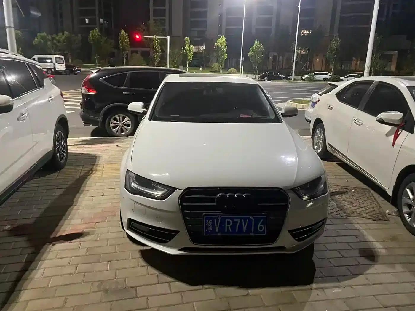 Audi A4L 2013 35 TFSI Automatic Technology Edition — миниатюра 2