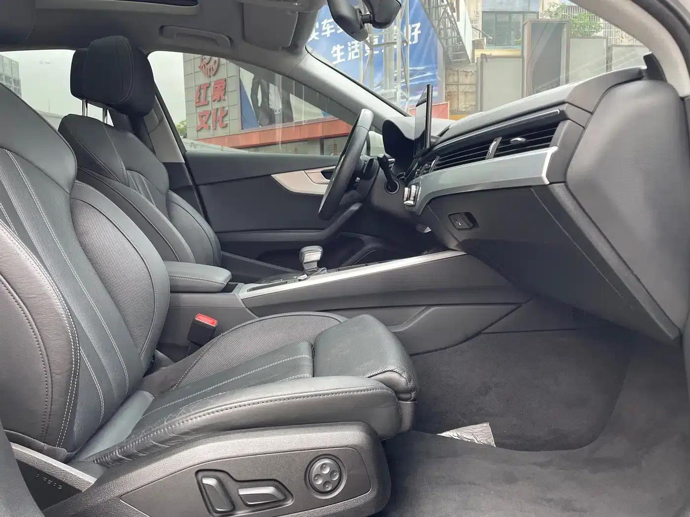Audi A4L 2020 40 TFSI Luxury Dynamic — миниатюра 12