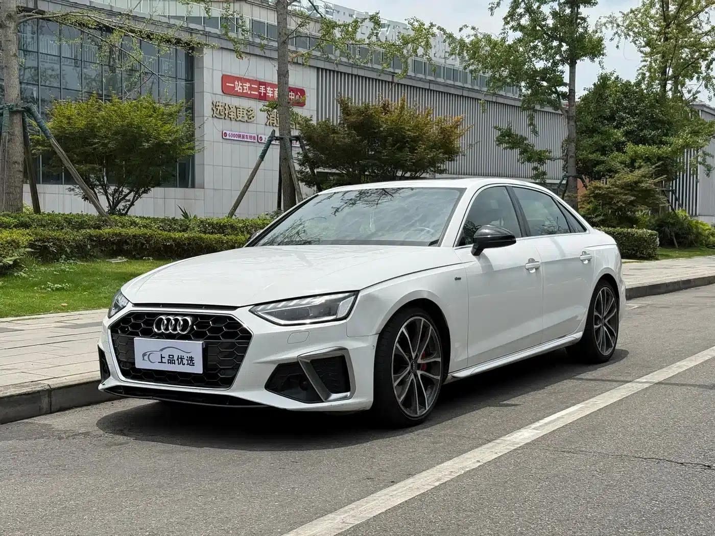 Audi A4L 2020 45 TFSI quattro Premium Dynamic Edition — миниатюра 1
