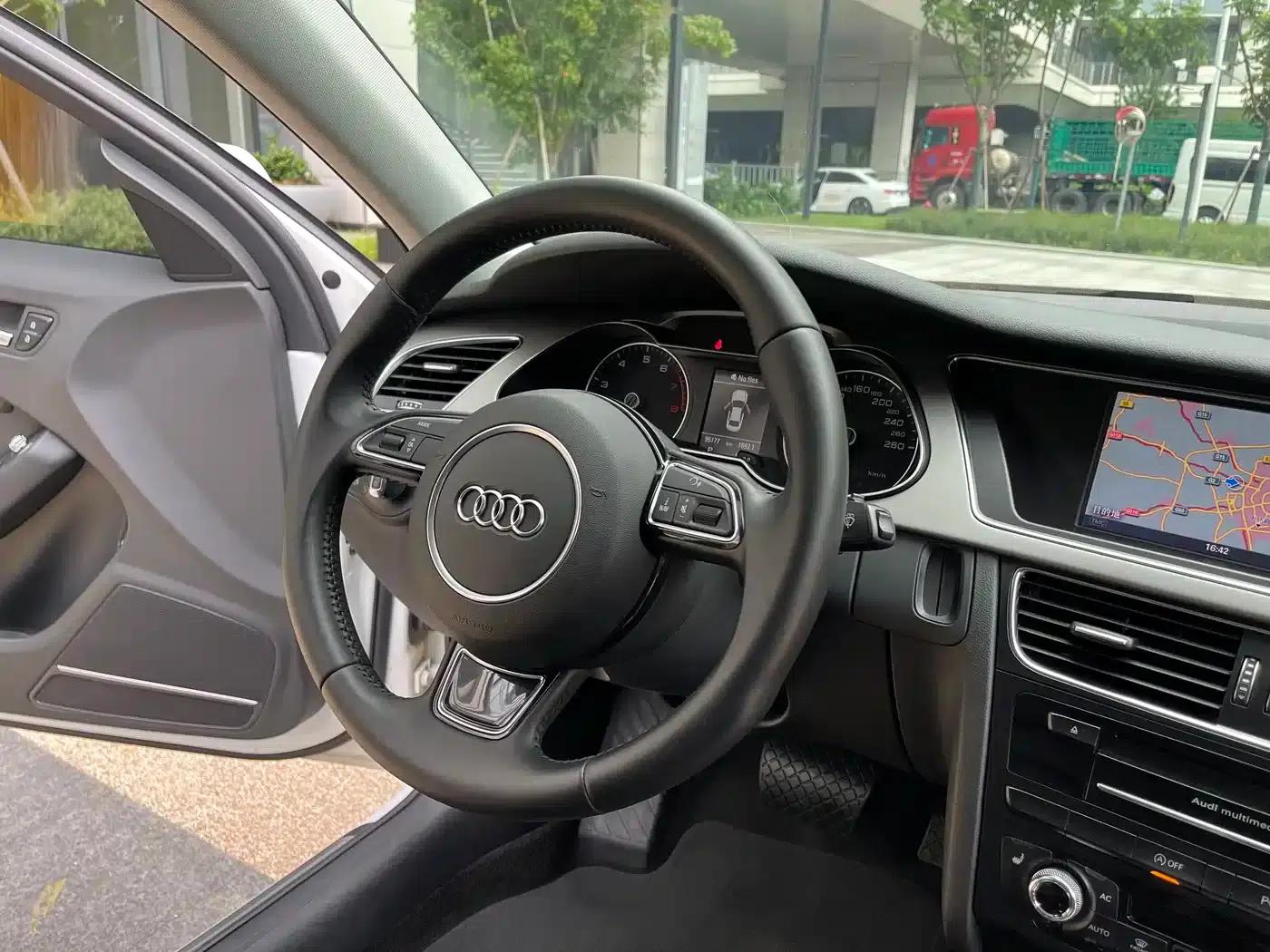 Audi A4L 2013 35 TFSI Automatic Technology Edition — миниатюра 12