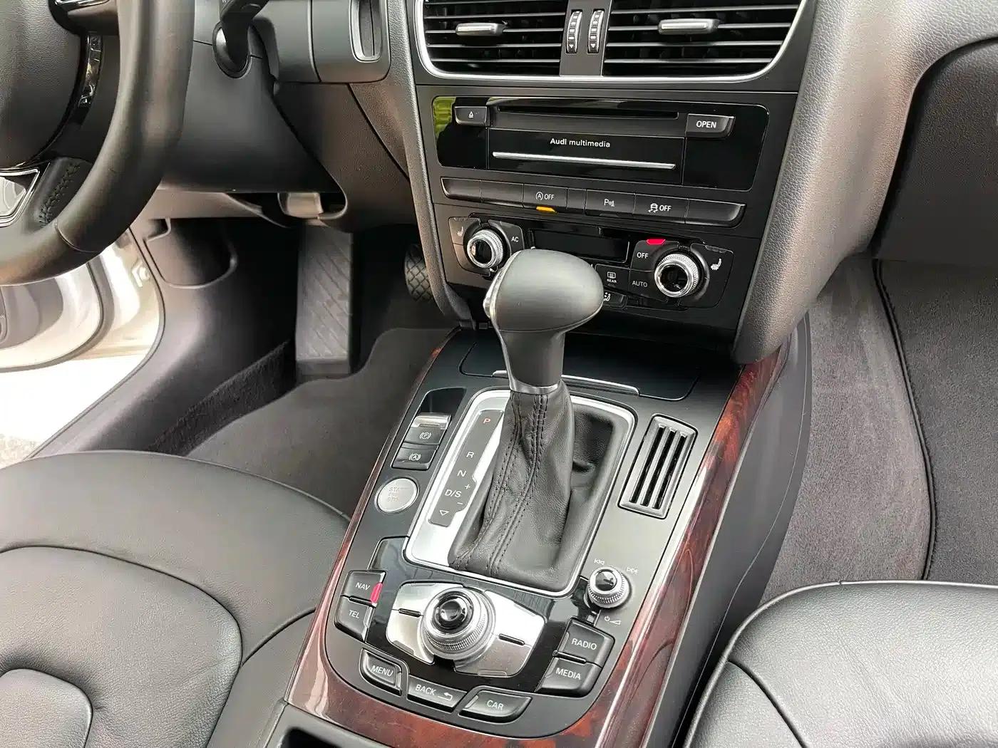 Audi A4L 2013 35 TFSI Automatic Technology Edition — миниатюра 13