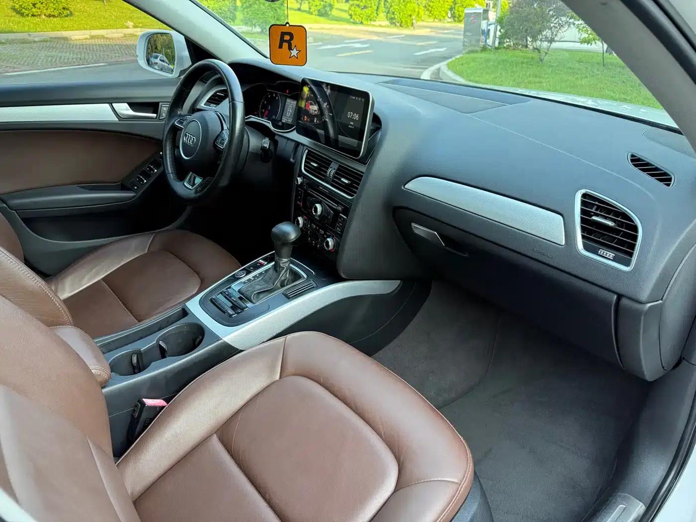 Audi A4L 2016 35 TFSI Classic Edition Automatic Standard Model — миниатюра 14