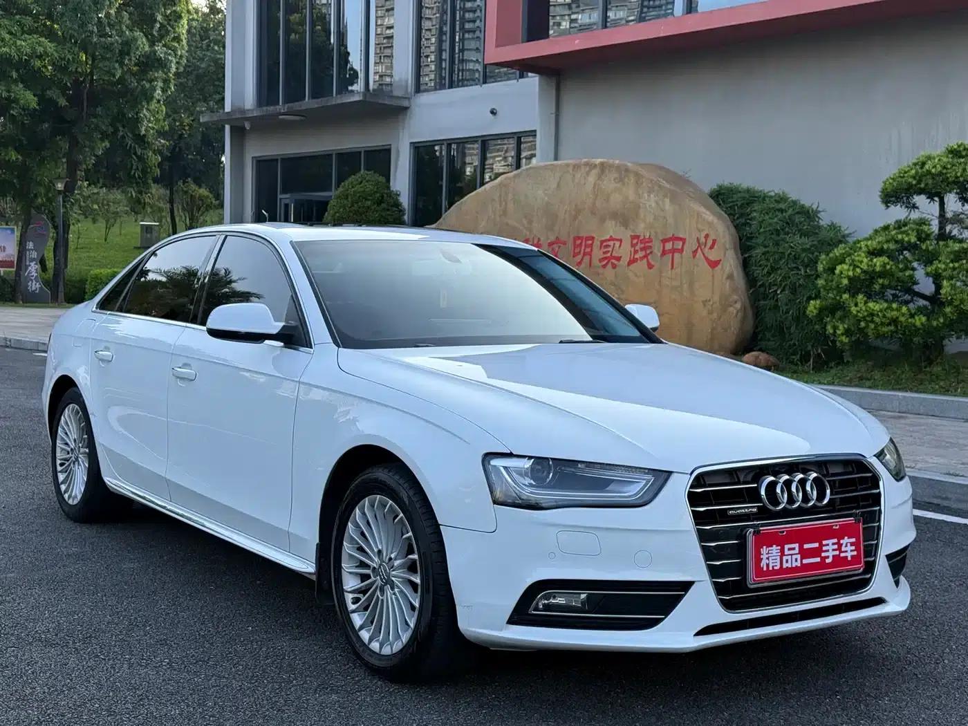 Audi A4L 2016 35 TFSI Classic Edition Automatic Standard Model — миниатюра 3