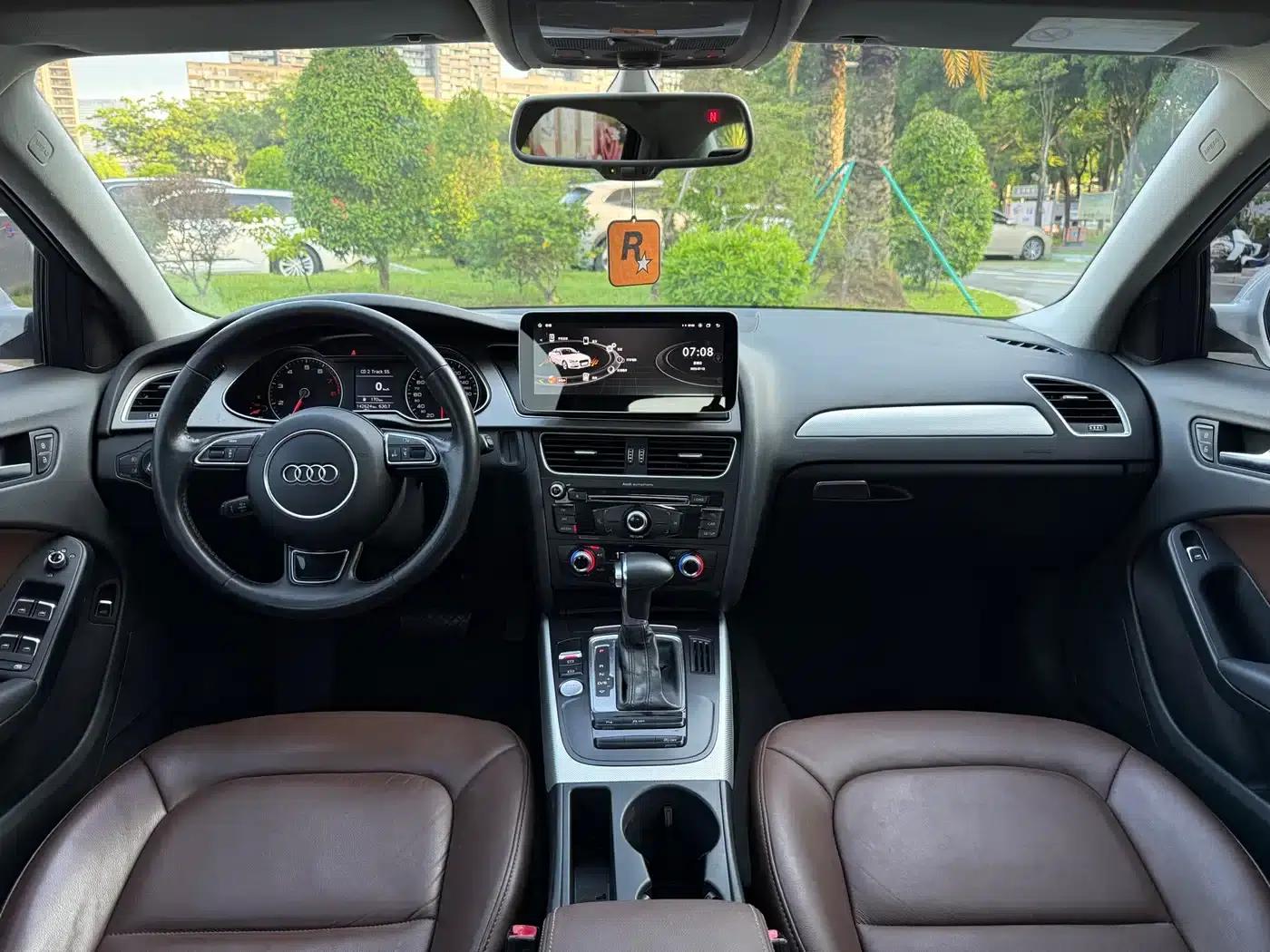 Audi A4L 2016 35 TFSI Classic Edition Automatic Standard Model — миниатюра 7