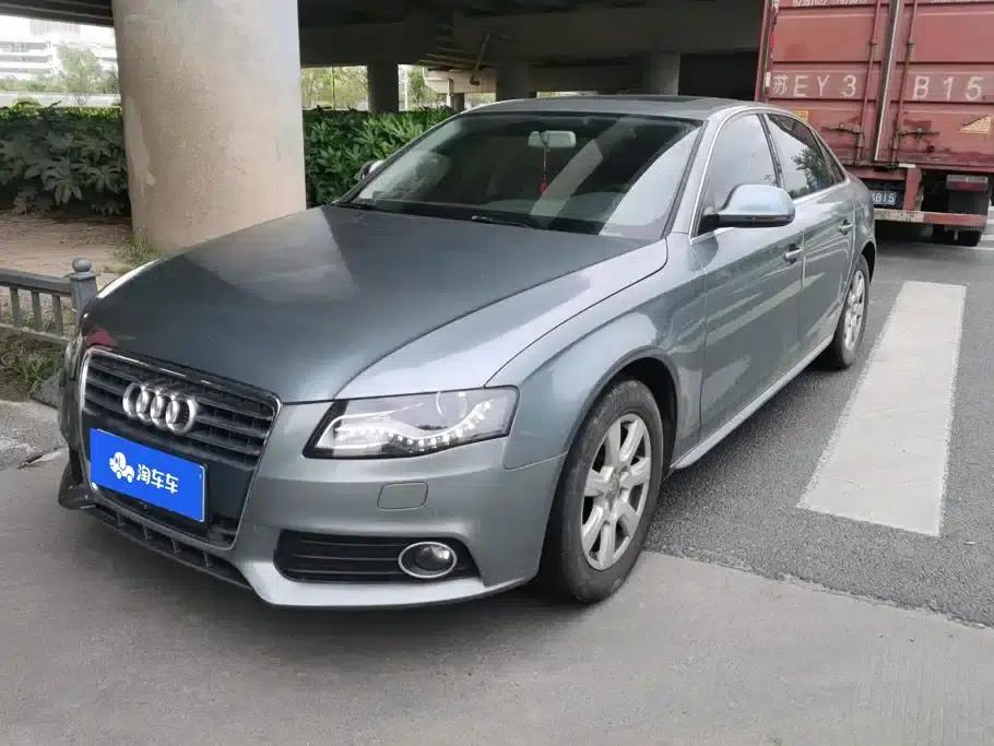 Audi A4L 2011 2.0 TFSI Standard Edition — миниатюра 1