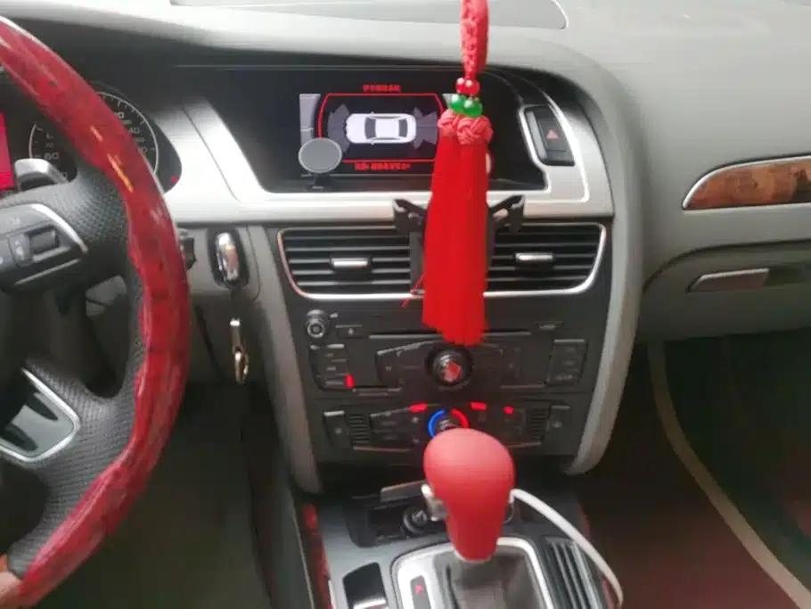 Audi A4L 2011 2.0 TFSI Standard Edition — миниатюра 13
