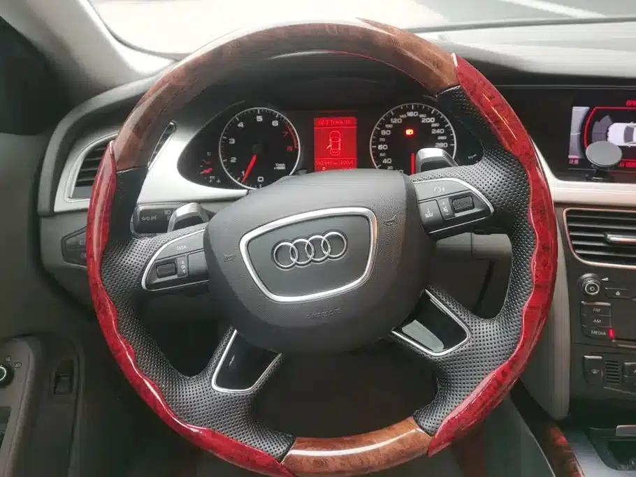 Audi A4L 2011 2.0 TFSI Standard Edition — миниатюра 15