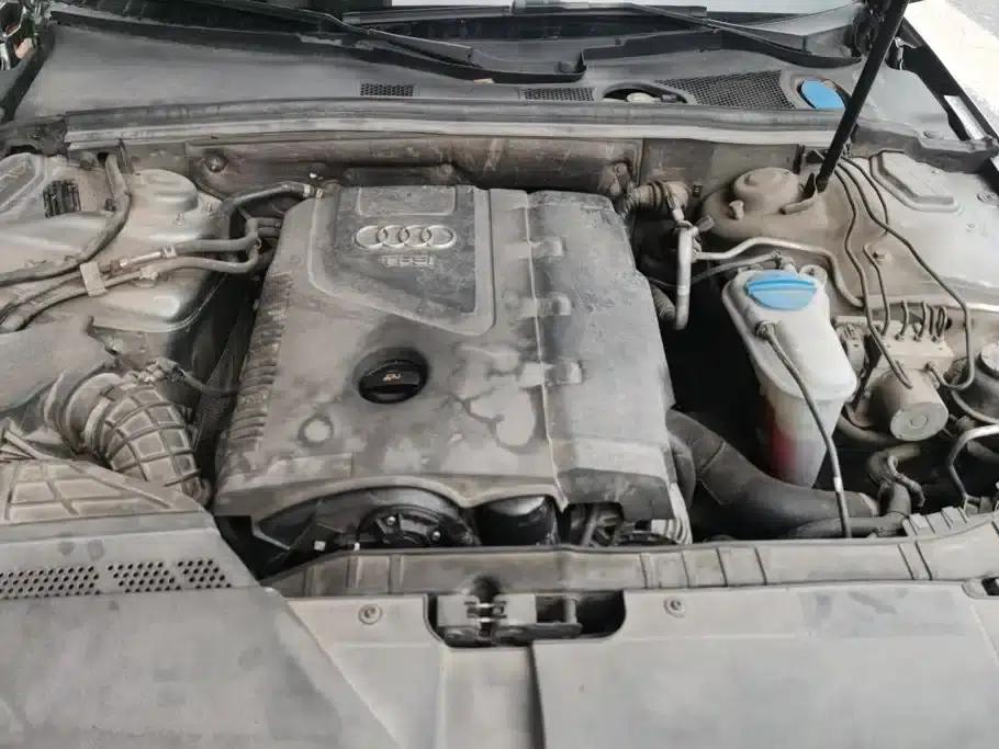 Audi A4L 2011 2.0 TFSI Standard Edition — миниатюра 10