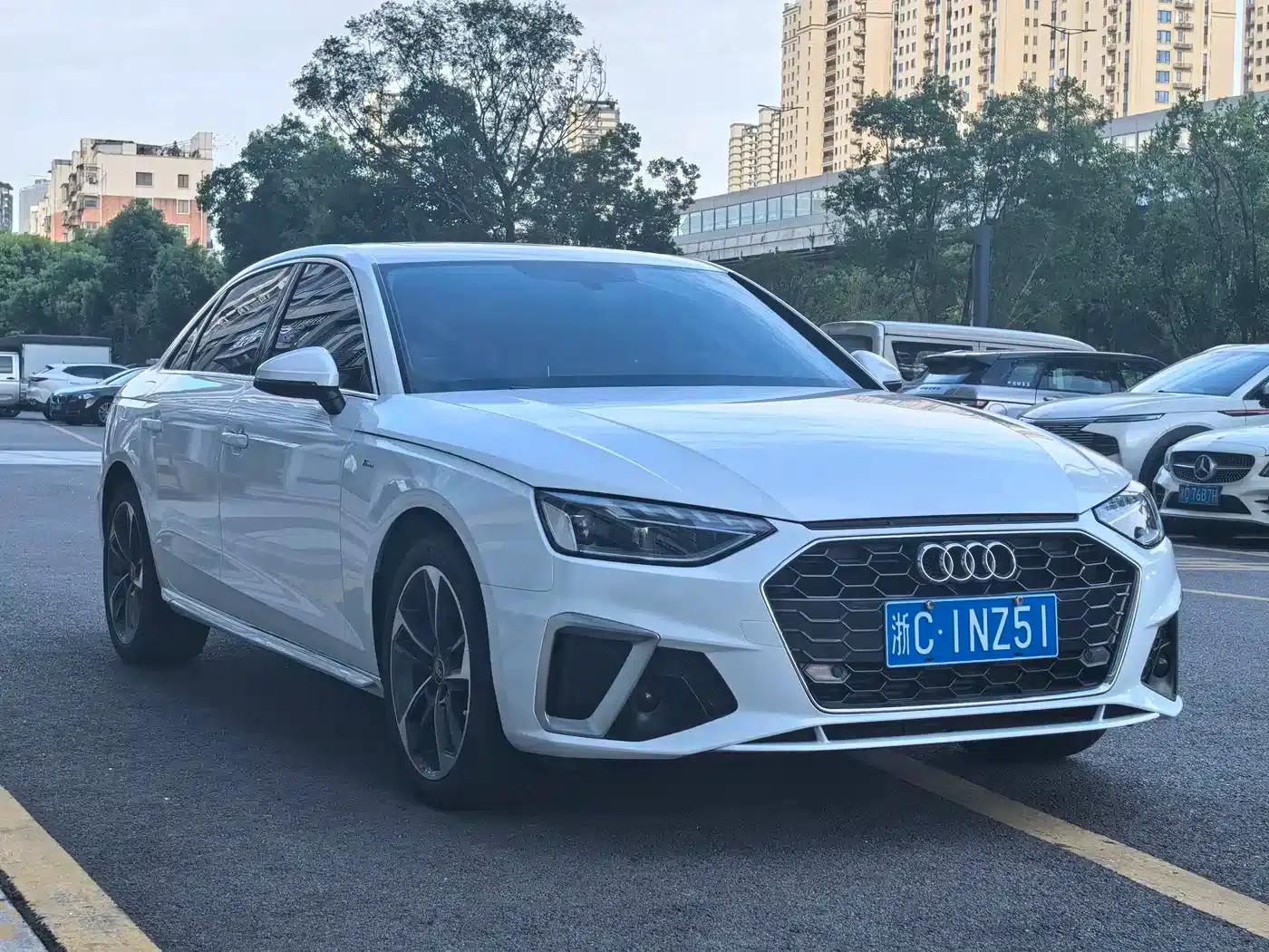 Audi A4L 2022 40 TFSI Fashion Dynamic Edition — миниатюра 3