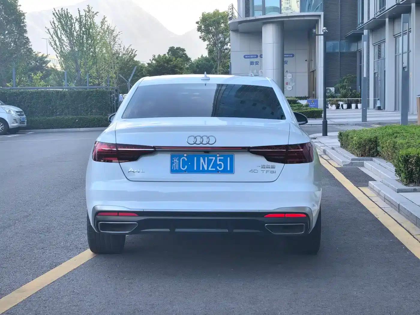 Audi A4L 2022 40 TFSI Fashion Dynamic Edition — миниатюра 9