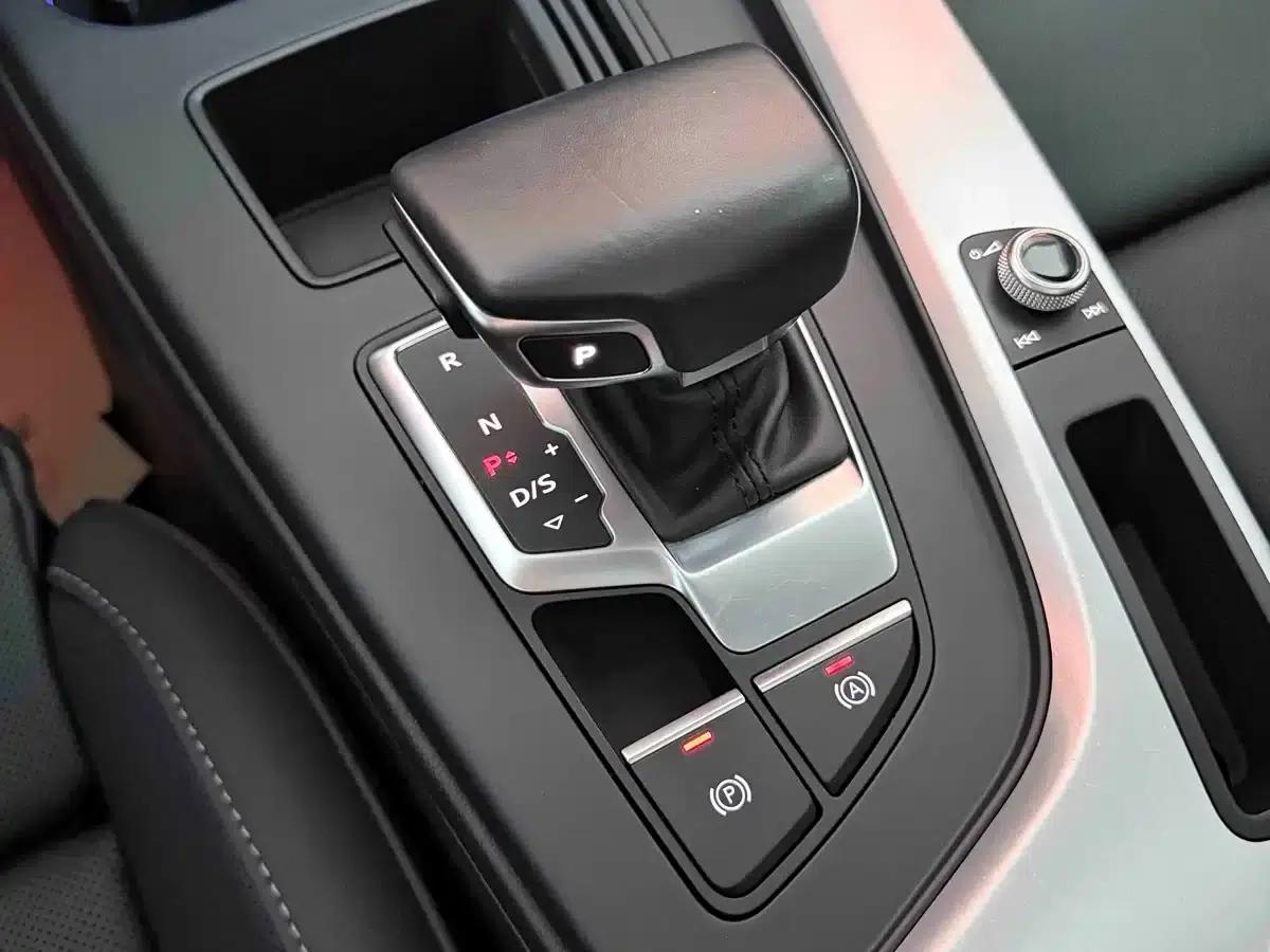 Audi A4L 2020 40 TFSI quattro Luxury Dynamic — миниатюра 12