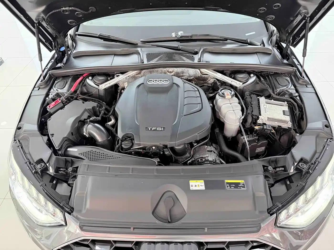 Audi A4L 2020 40 TFSI quattro Luxury Dynamic — миниатюра 6