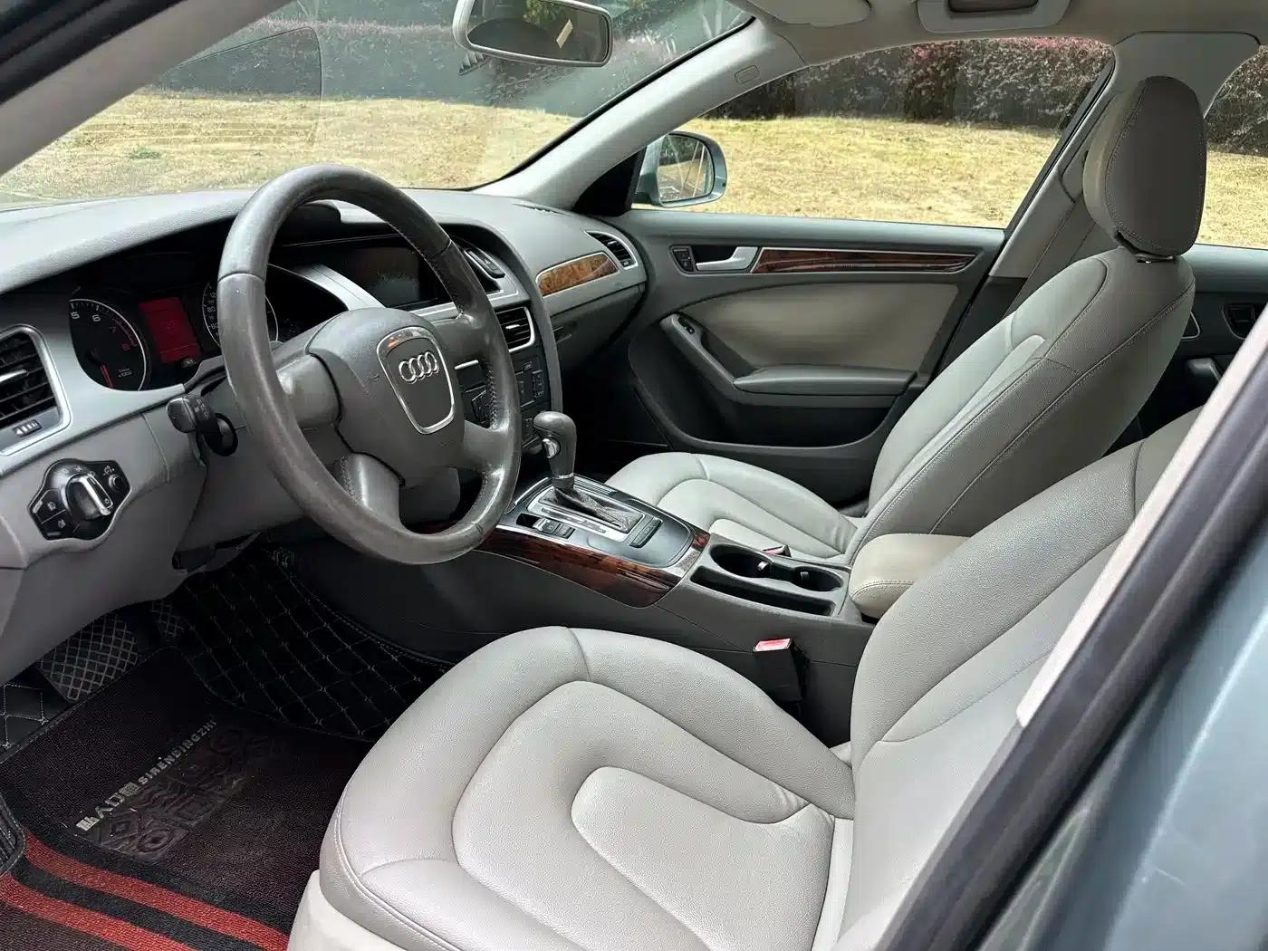 Audi A4L 2010 2.0 TFSI Comfort — миниатюра 6