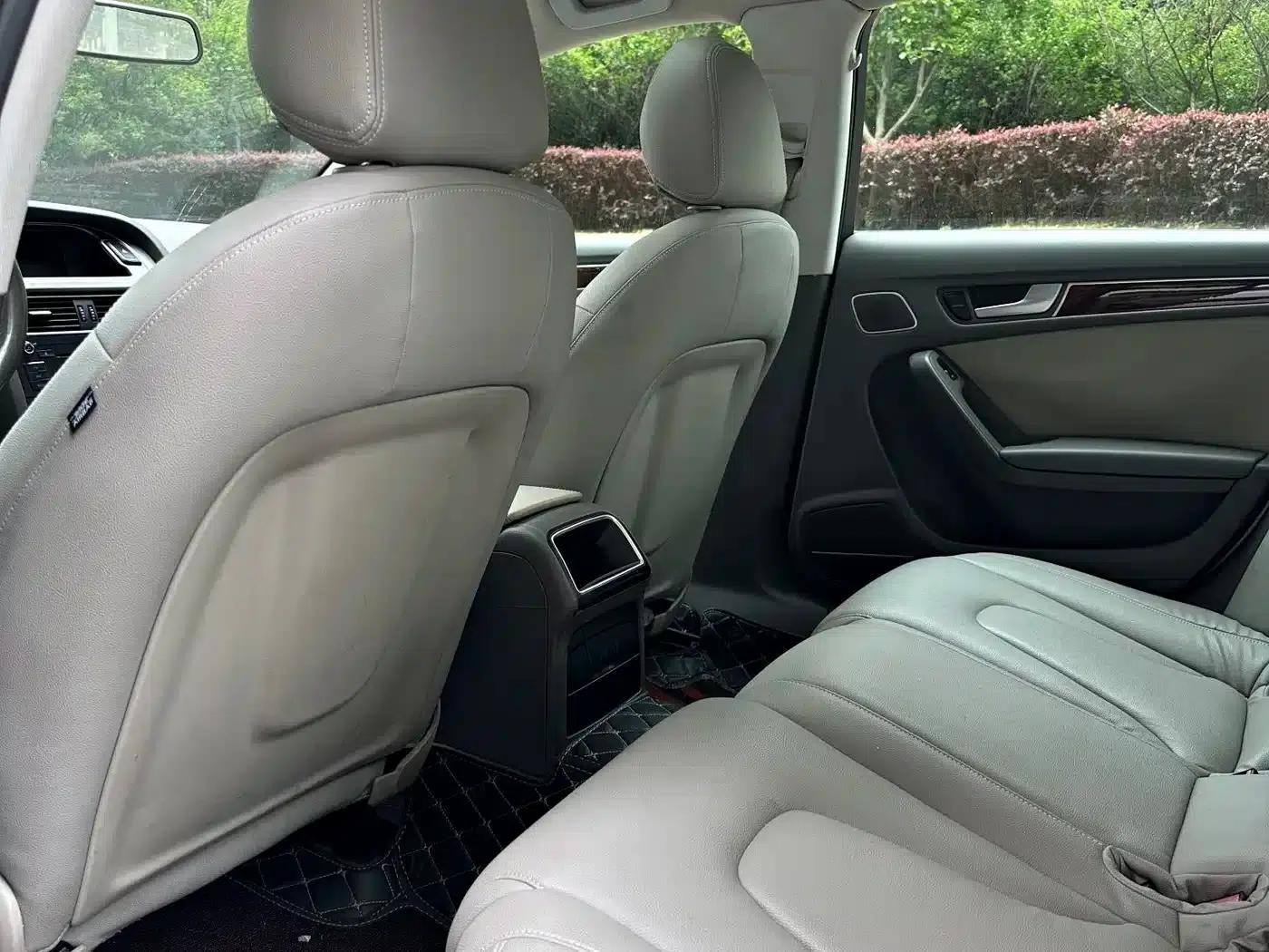Audi A4L 2010 2.0 TFSI Comfort — миниатюра 7