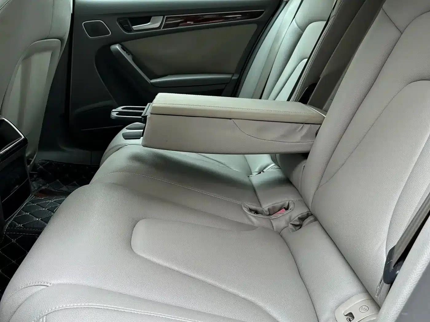 Audi A4L 2010 2.0 TFSI Comfort — миниатюра 8