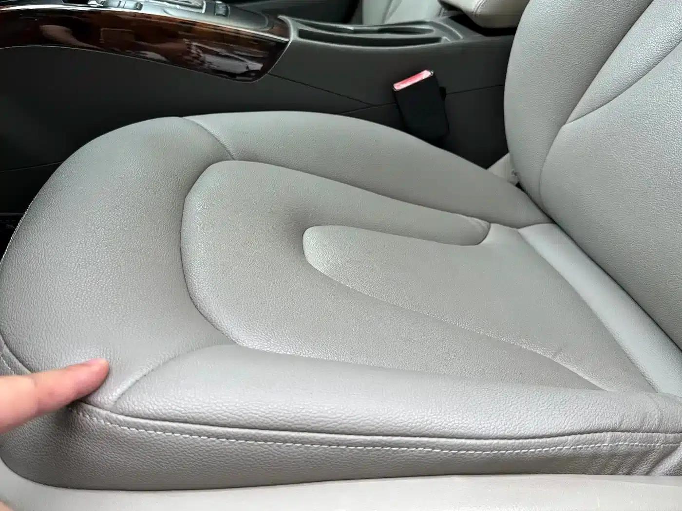 Audi A4L 2010 2.0 TFSI Comfort — миниатюра 10