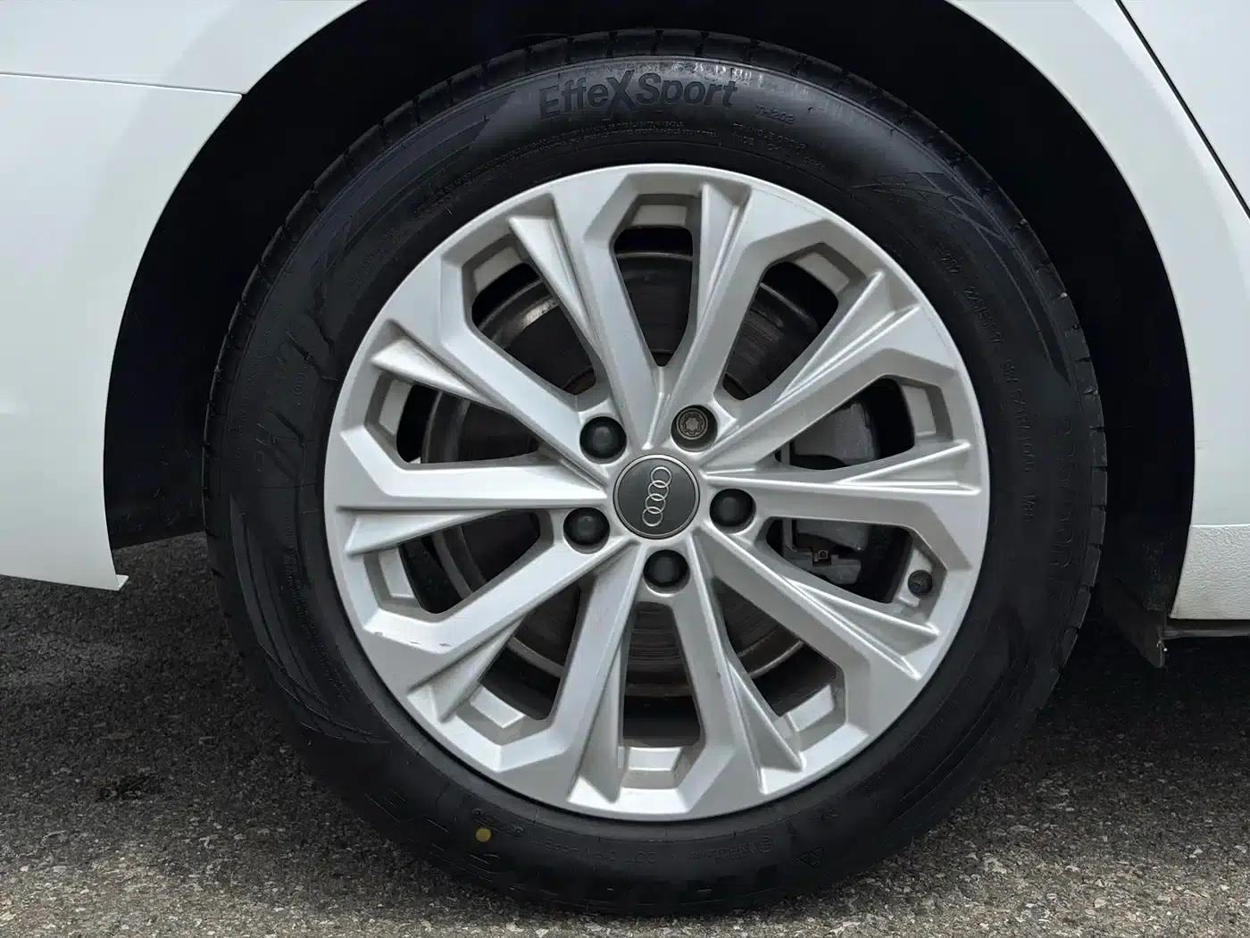 Audi A4L 2019 40 TFSI Progressive (China VI Emission Standard) — миниатюра 8