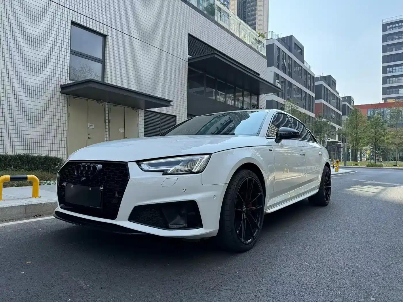 Audi A4L 2019 45 TFSI quattro Sport (China V emission standard) — миниатюра 1